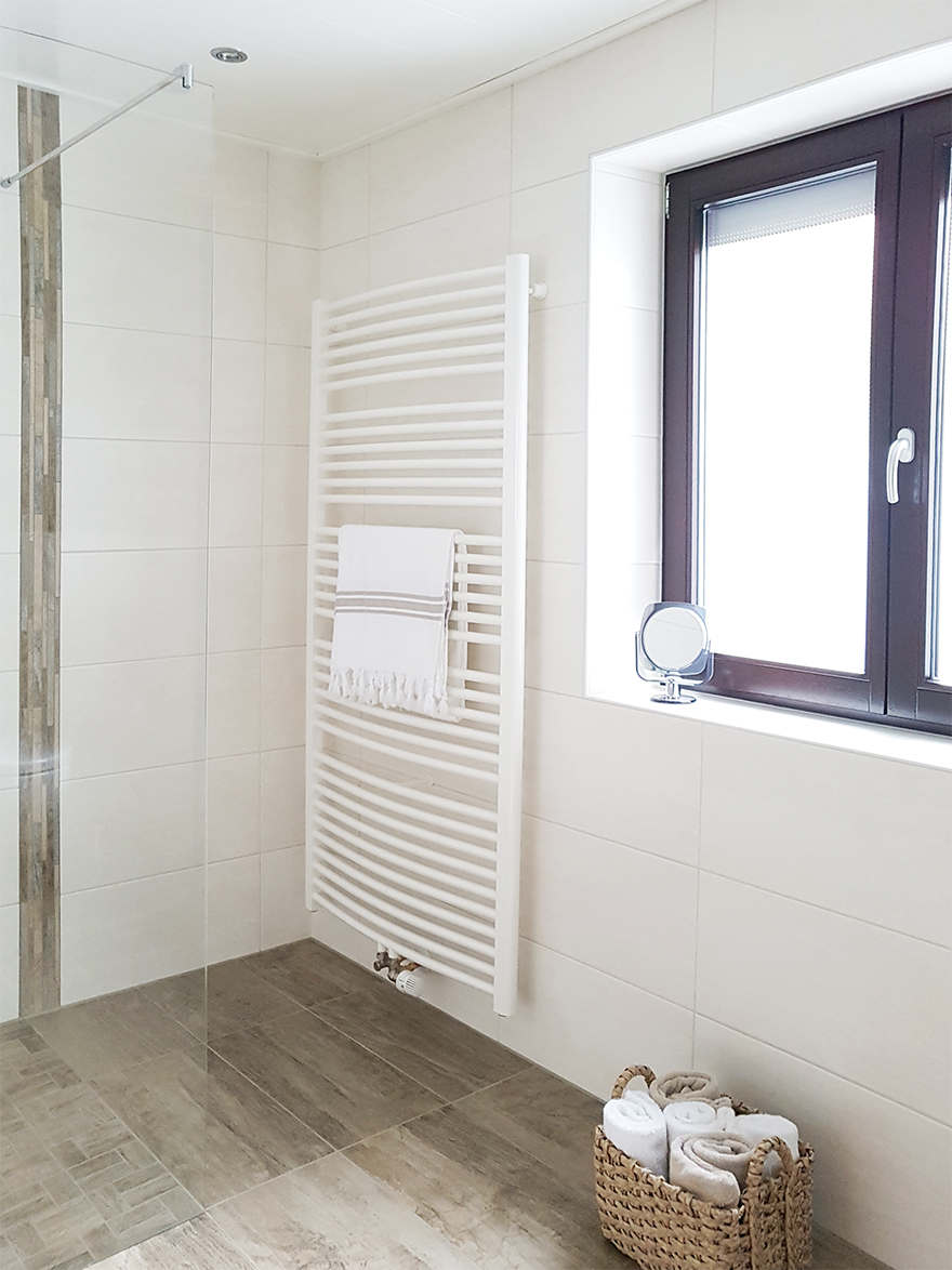 Ein barrierefreies Badezimmer – Architektin Knieps | Studio für